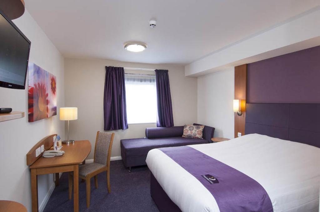 Comfort Inn Kensington Londen Kamer foto
